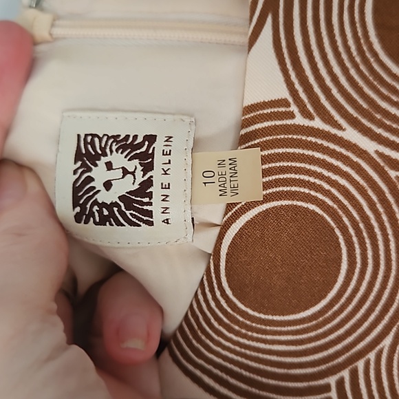 Belted dress, fabric has great texture/drape. - Picture 3 of 6